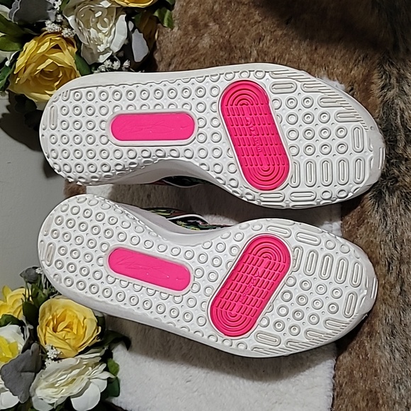 🌼🙂🌸Nike KD No.7 limited edition sneakers size 8 - Picture 8 of 9